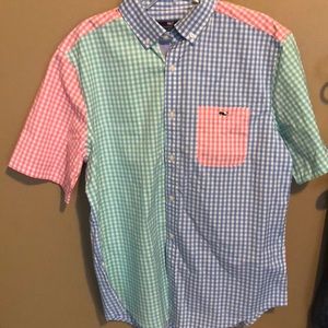Vineyard vines short sleeve button down shirt
